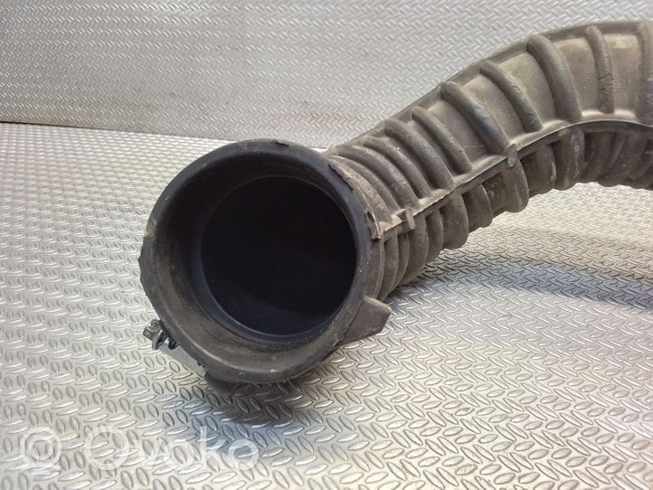 Opel Vivaro Tube d'admission de tuyau de refroidisseur intermédiaire 8200929991