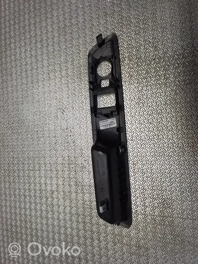 Toyota Proace Support bouton lève vitre porte avant 98144413ZD