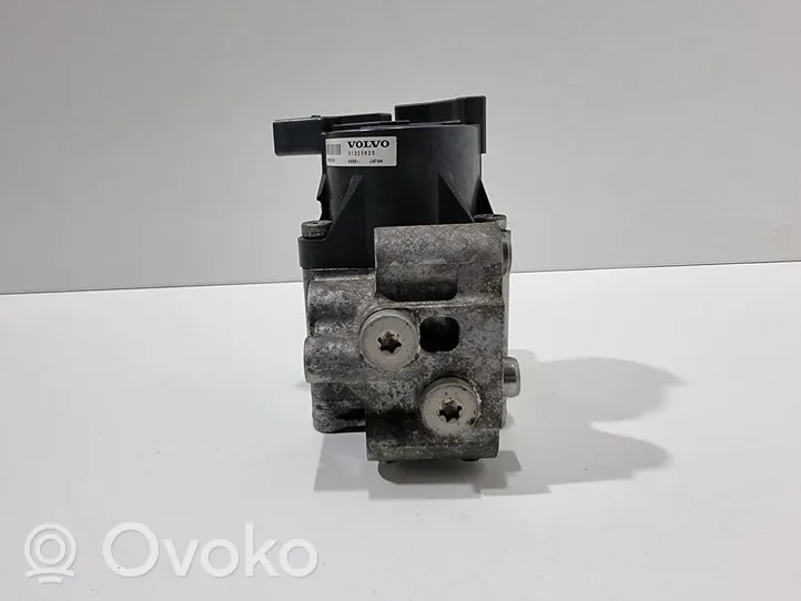 Volvo V60 Bomba de aceite 31325625