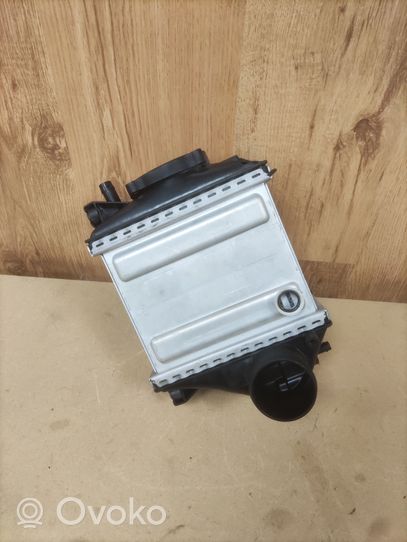 Mercedes-Benz C AMG W205 Starpdzesētāja radiators A1770900514