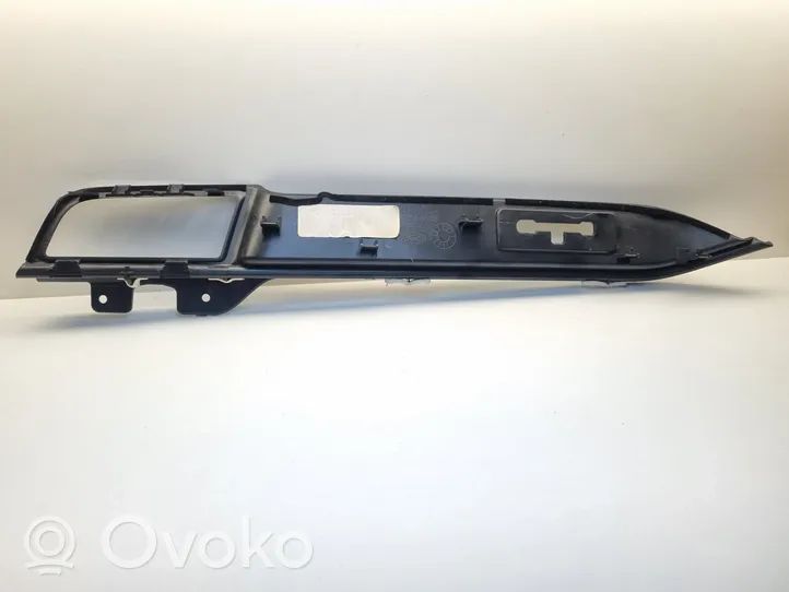 Ford Mustang VI Dashboard glove box trim FR3B63044B88