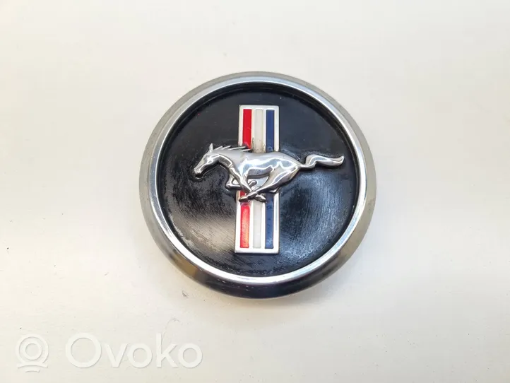 Ford Mustang V Dekielki / Kapsle oryginalne BR331A096BA