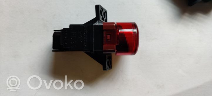 Honda Civic IX Botón interruptor de luz de peligro M46728