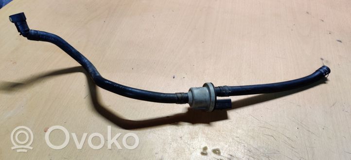 Volkswagen Touran I Valve vacuum 058133517B