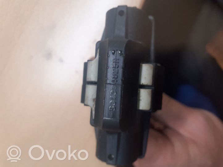 Dacia Dokker Türfangband Türfeststeller Türstopper vorne 804304825R