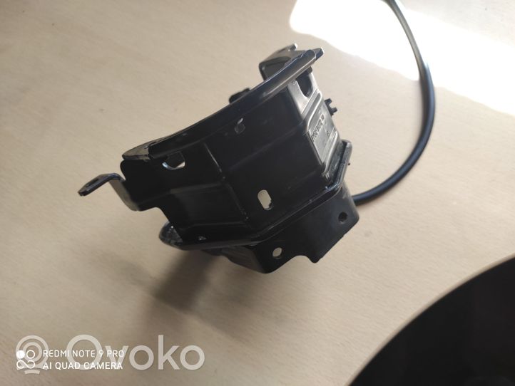 Ford Focus Polttoainesuodattimen kiinnikkeen pidike FM5Q9A072