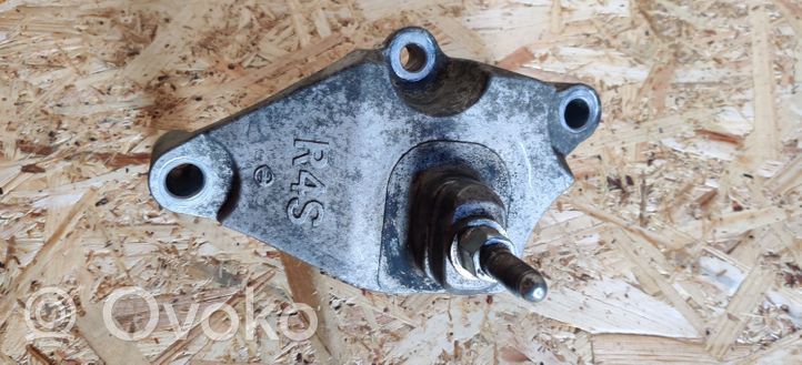 Renault Kadjar Gearbox mounting bracket R4S