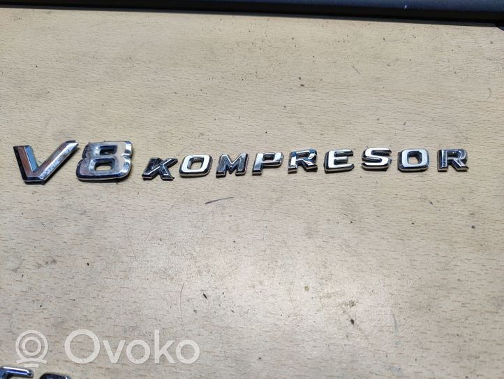 Mercedes-Benz E AMG W211 Muut logot/merkinnät 
