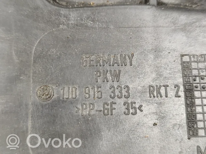 Volkswagen Golf IV Akumuliatoriaus tvirtinimo padas 1J0915333