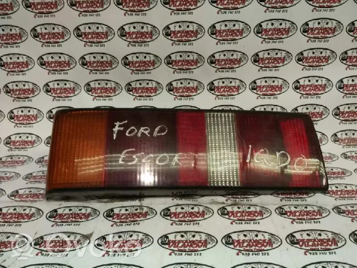 Ford Escort Feux arrière / postérieurs 