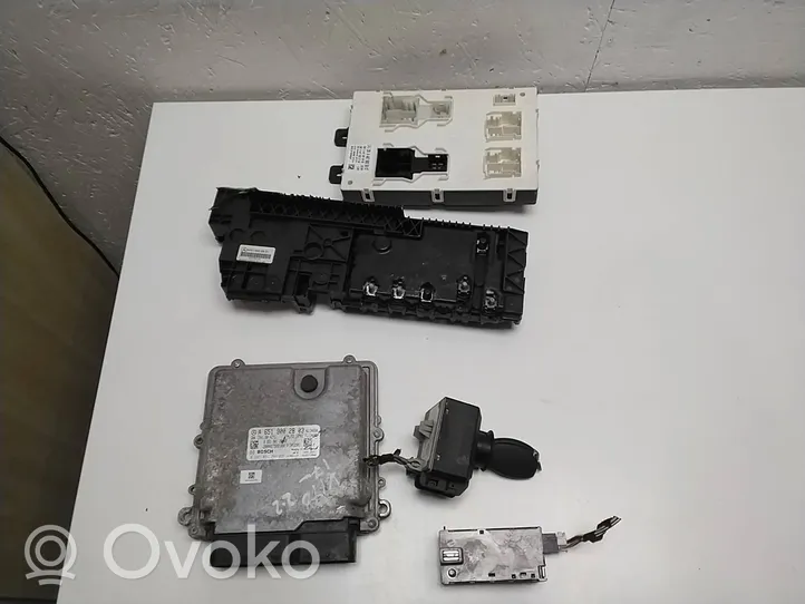 Mercedes-Benz Vito Viano W447 Kit centralina motore ECU e serratura A6519002803