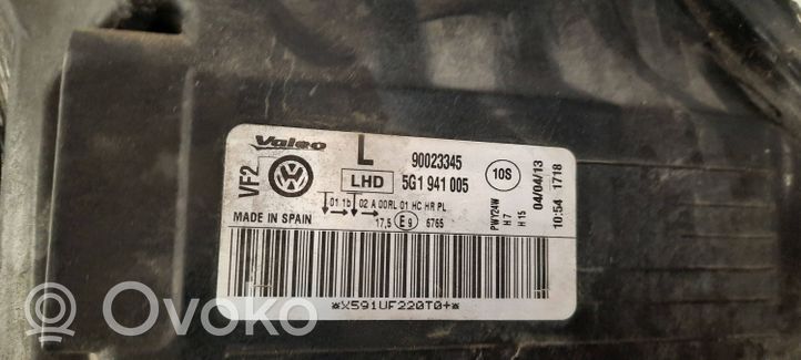 Volkswagen Golf VII Lampa przednia 5G1941005