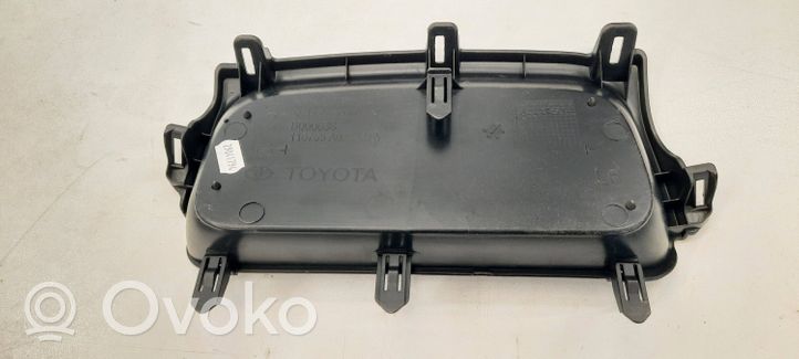 Toyota Yaris XP210 Kita salono detalė 55445K0030