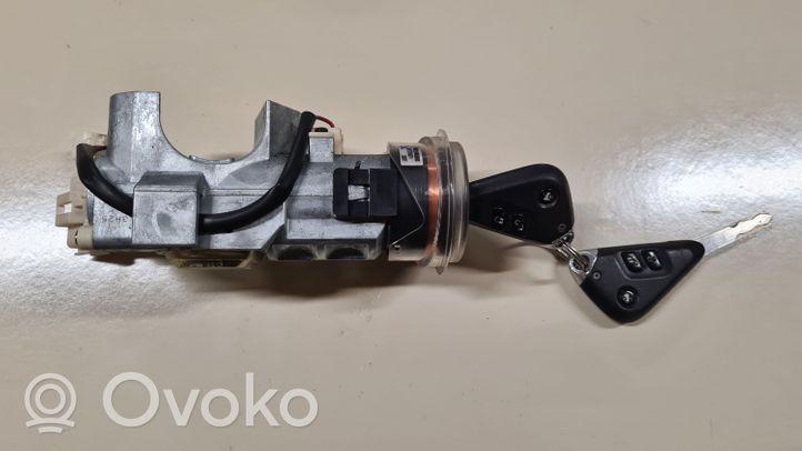 Subaru Outback Cerradura de encendido 88215AG000