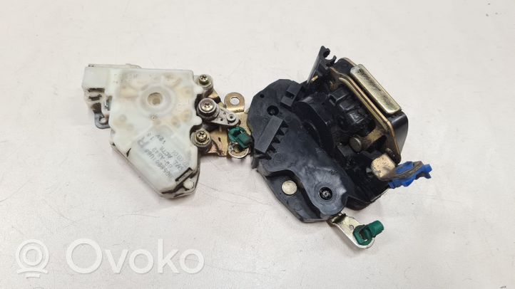 Nissan Almera Tino Front door lock 8055261U66