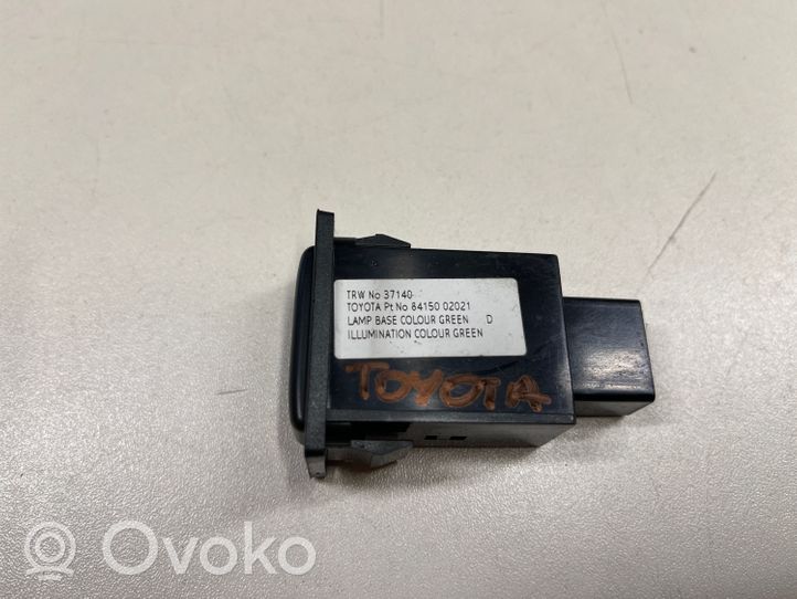 Toyota Corolla Verso E121 Interruttore lavafaro 8415002021