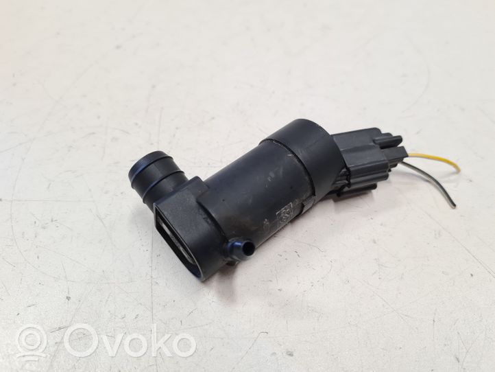 Volvo S80 Windscreen/windshield washer pump 