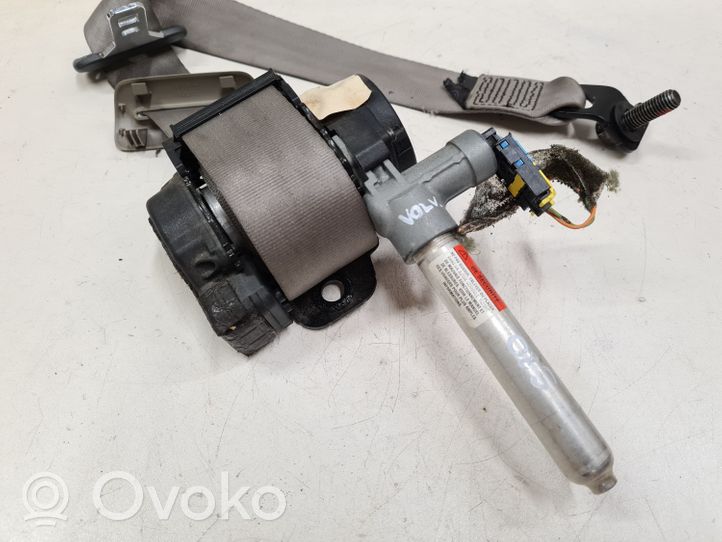 Volvo S80 Middle seatbelt (rear) 