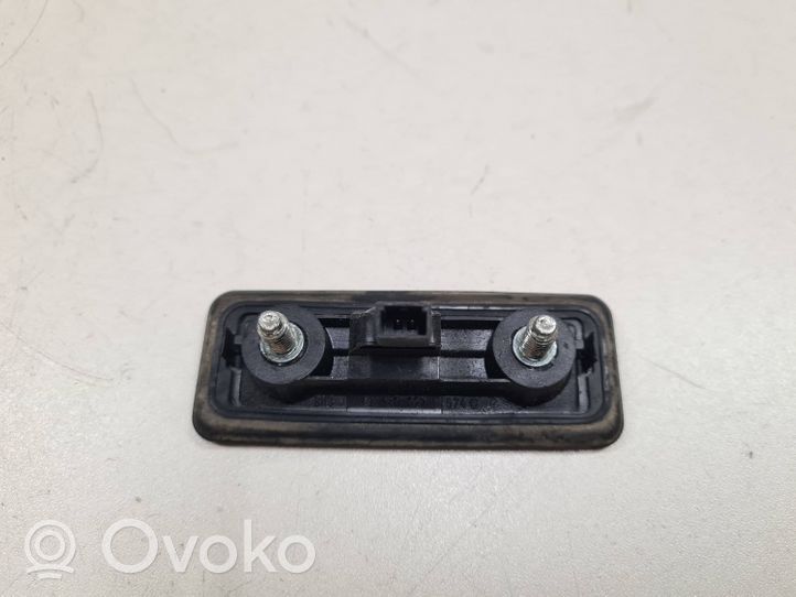 Skoda Octavia Mk2 (1Z) Przełącznik / Przycisk otwierania klapy bagażnika 1Z0827574C