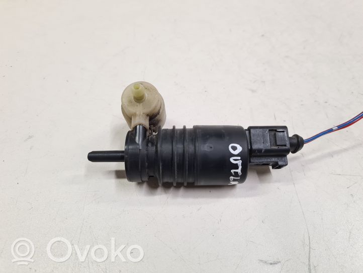 Mitsubishi Outlander Windscreen/windshield washer pump 