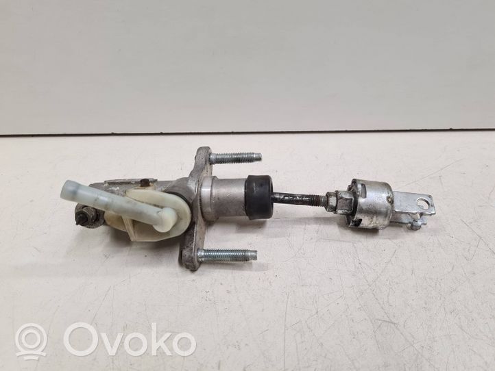 Toyota Corolla E120 E130 Główny cylinder sprzęgła 