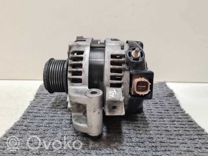 Toyota Corolla Verso E121 Generatore/alternatore 