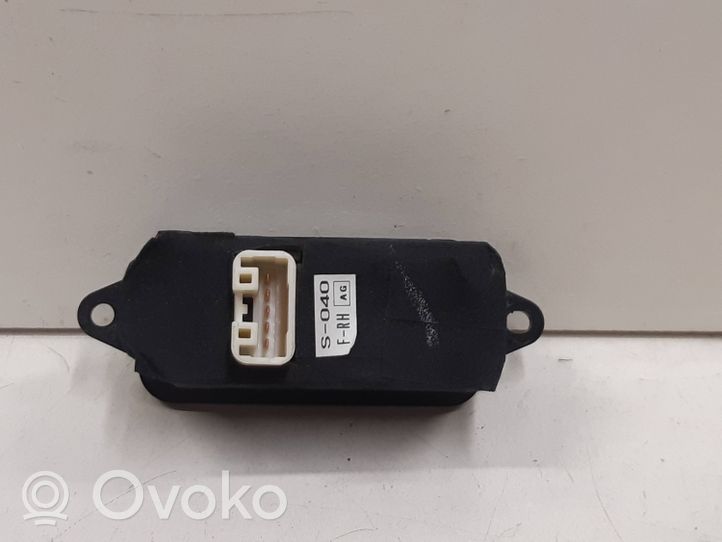 Subaru Legacy Interruttore di controllo dell’alzacristalli elettrico 94266AG020