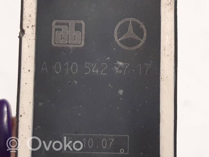 Mercedes-Benz R W251 Galinės pakabos aukščio daviklis A0105427717