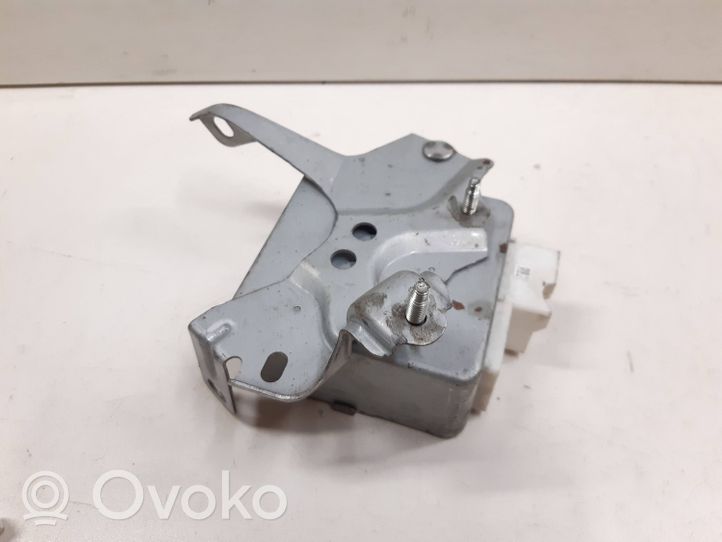 Toyota Yaris Vairo kolonėlės valdymo blokas 896500D091