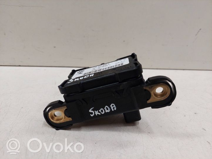 Skoda Octavia Mk2 (1Z) Sensore di imbardata accelerazione ESP 7H0907655A