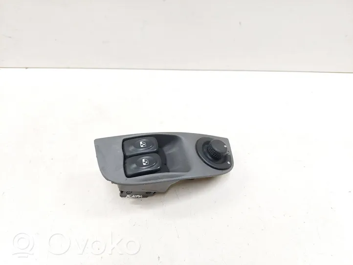 Renault Megane I Electric window control switch 429998K