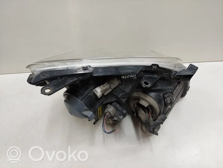 Toyota Avensis T250 Faro/fanale 8596724010