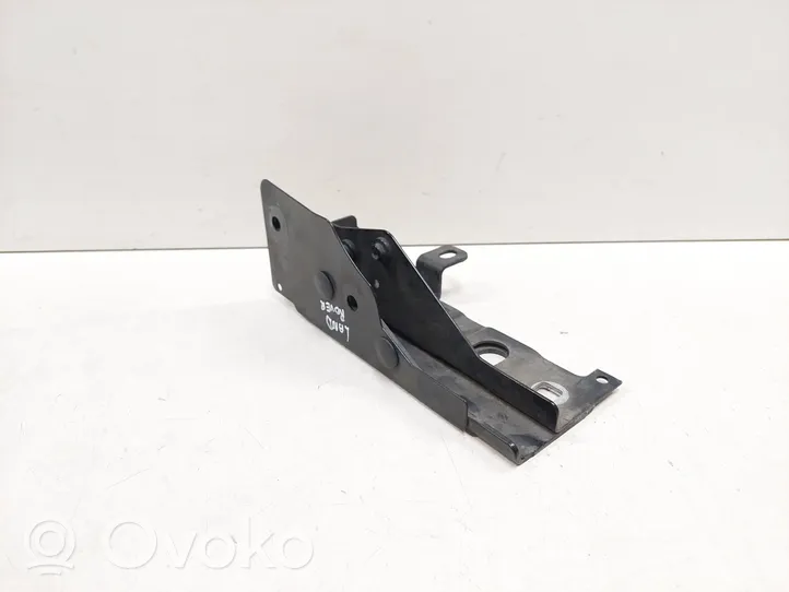 Land Rover Range Rover Sport L320 Staffa del pannello di supporto del radiatore 09551