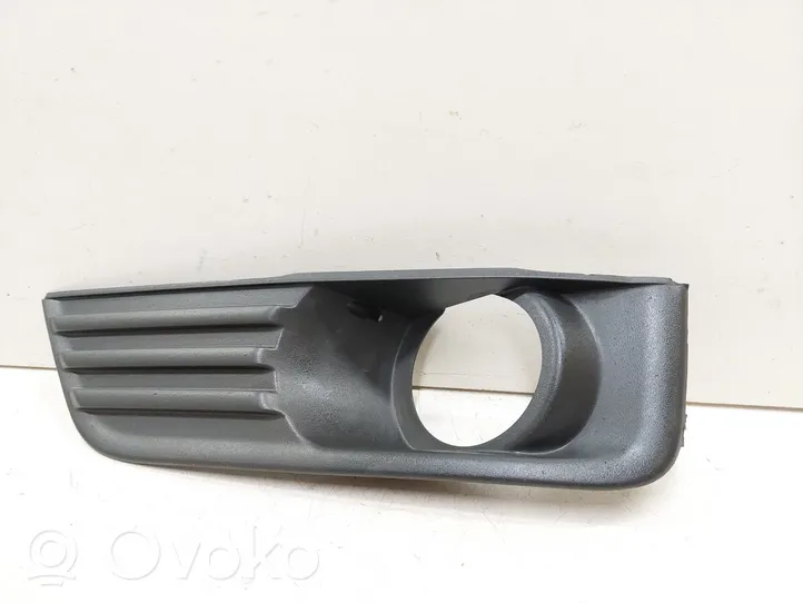 Ford Focus Front fog light trim/grill 4M5119953A