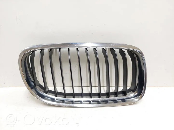 BMW 3 E90 E91 Kühlergrill 51137201968