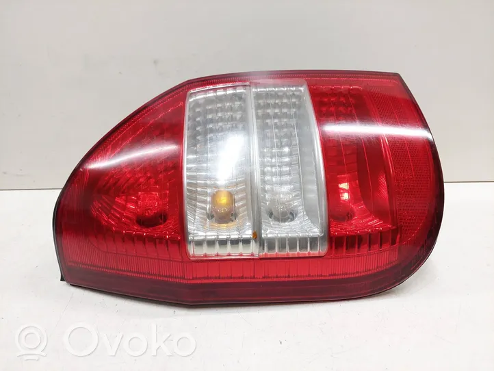 Opel Zafira A Aizmugurējais lukturis virsbūvē 62280