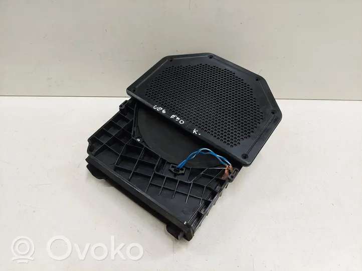 BMW 3 E90 E91 Enceinte subwoofer 6513914323301