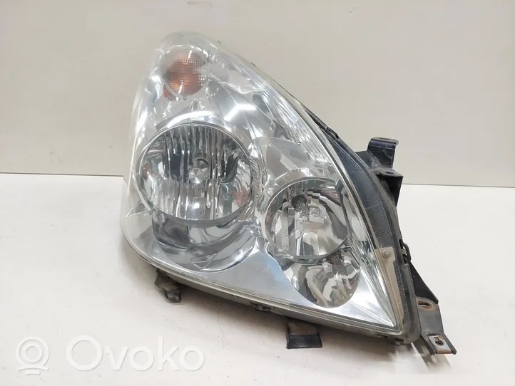 Toyota Corolla Verso E121 Faro/fanale 9073780