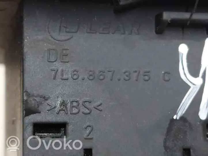 Volkswagen Touareg I Fuel tank opening switch 7L6867375C