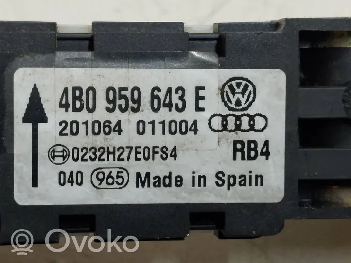Volkswagen Touareg I Sensore d’urto/d'impatto apertura airbag 4B0959643E
