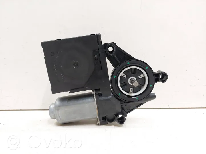 Volkswagen Touran I Front door window regulator motor 1T0959702