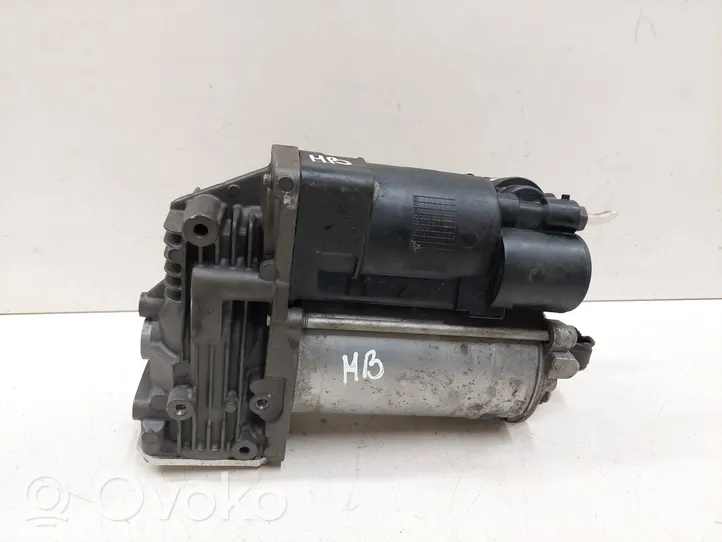 Mercedes-Benz R W251 Ilmajousituksen kompressoripumppu A2513202704