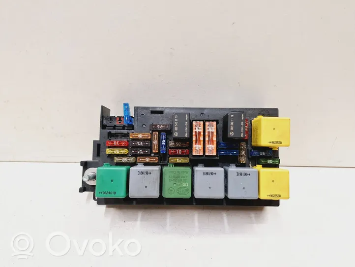 Mercedes-Benz R W251 Fuse module A1645400672