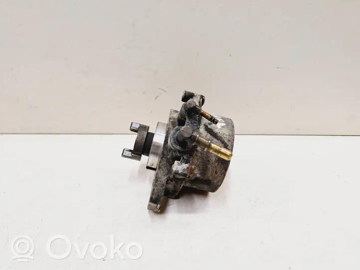 Opel Corsa D Siurblys vakuumo 55193232