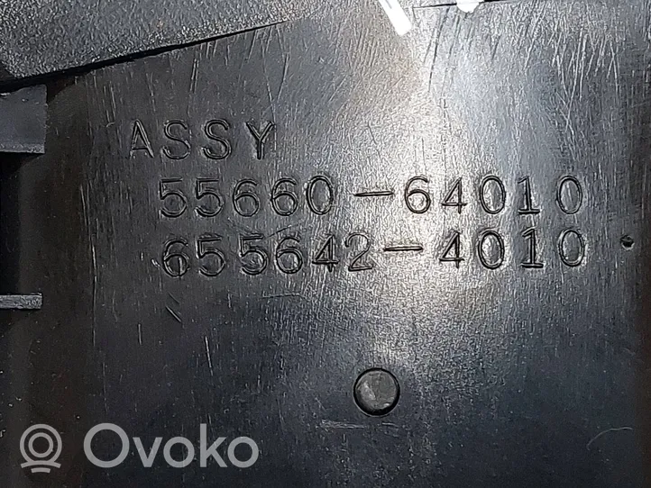 Toyota Corolla Verso E121 Šoninės oro grotelės 5566064010