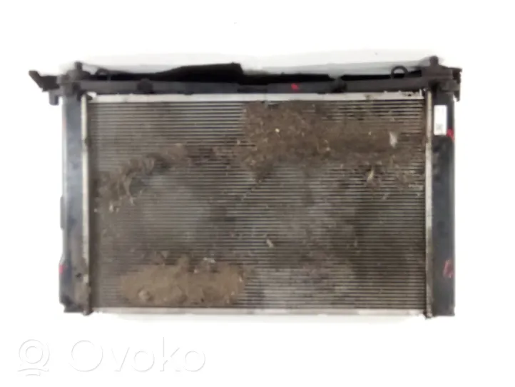 Toyota Auris E180 Radiatore di raffreddamento MF4221341041