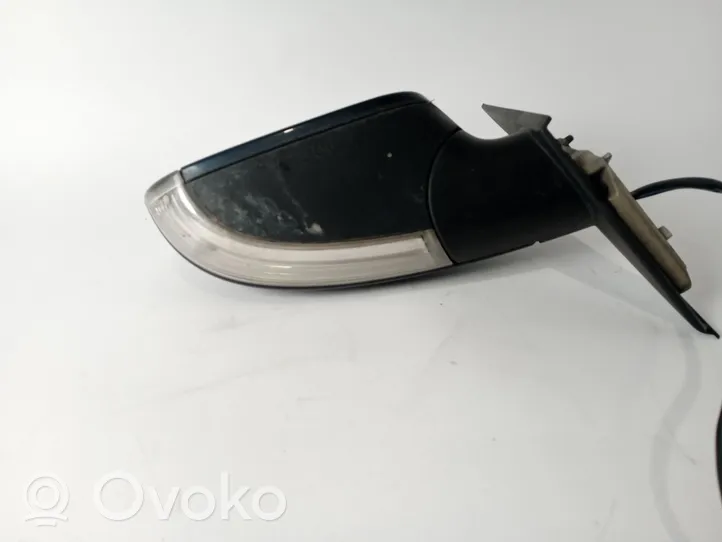 Volkswagen Passat Alltrack Front door electric wing mirror 3B1857507T