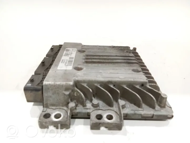 Renault Scenic RX Sterownik / Moduł ECU 237104833r