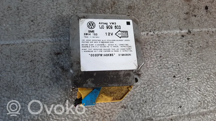 Volkswagen Golf IV Sensore d’urto/d'impatto apertura airbag 