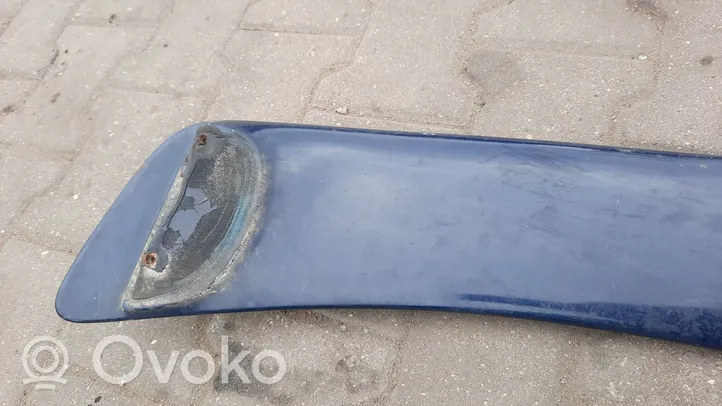 Mitsubishi Carisma Spoiler tylnej szyby klapy bagażnika 